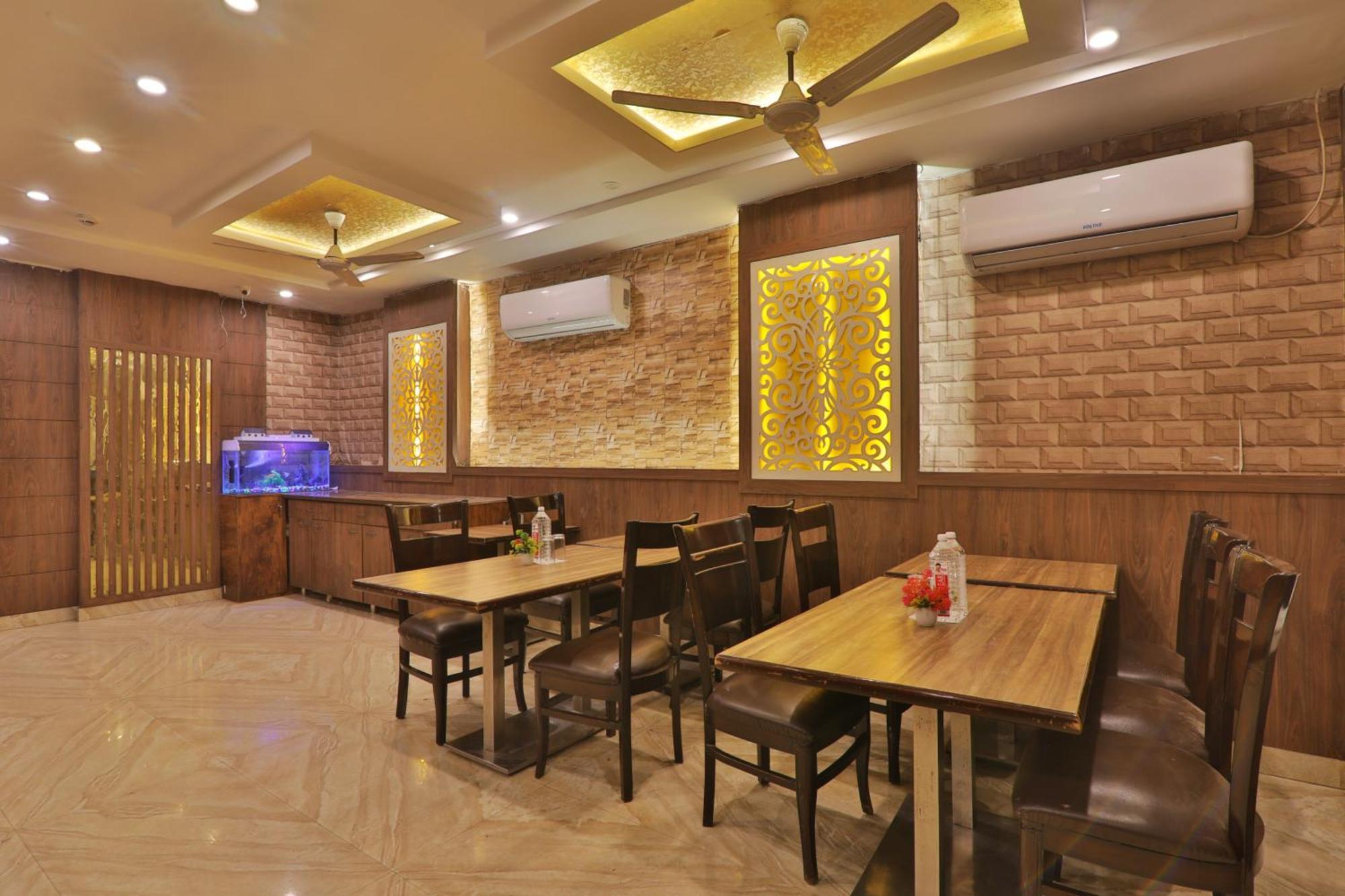 Hotel Janki Inn Sigra 2 Km From Kashi Vishwanath Dham Варанаси Экстерьер фото